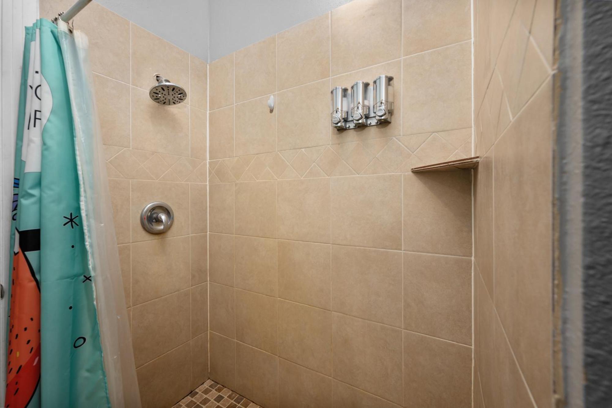 Trendy Montrose 1Br Apartment Houston Exterior foto